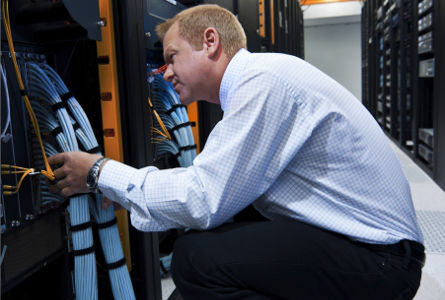 Professional Engineering HTC International - Serverroom